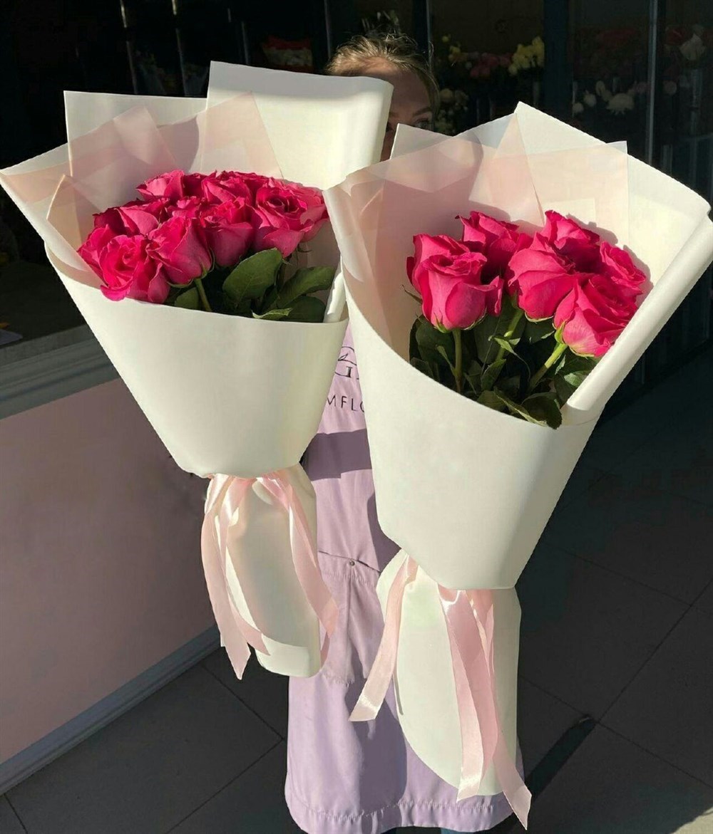 11 розовых  роз Эквадор - фото 4722