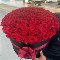 101 роза красная в коробке - копия